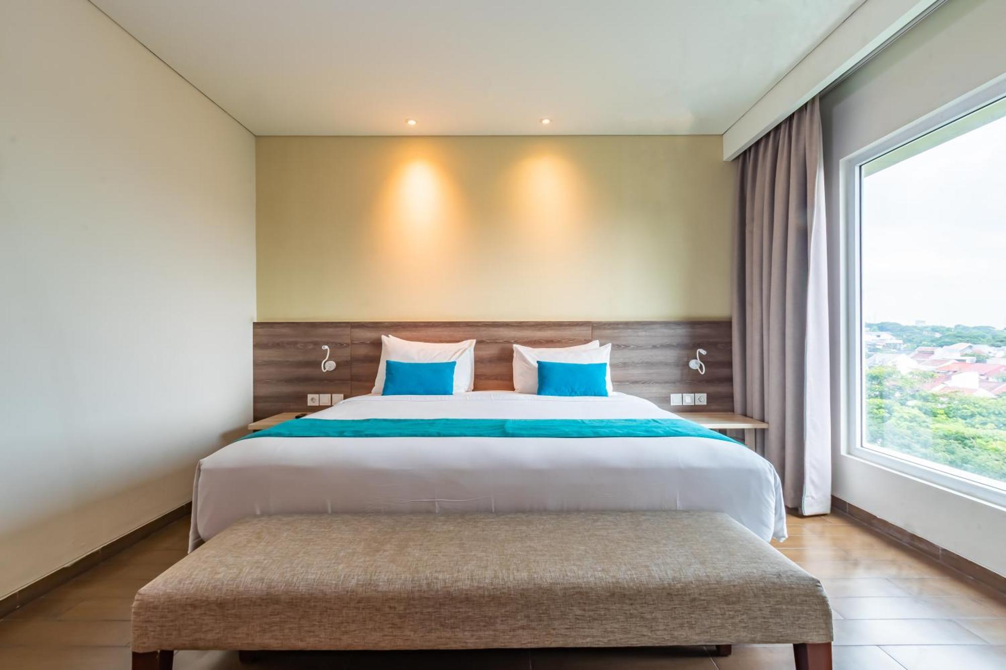 Hotel Ayola Lippo Cikarang Exteriér fotografie
