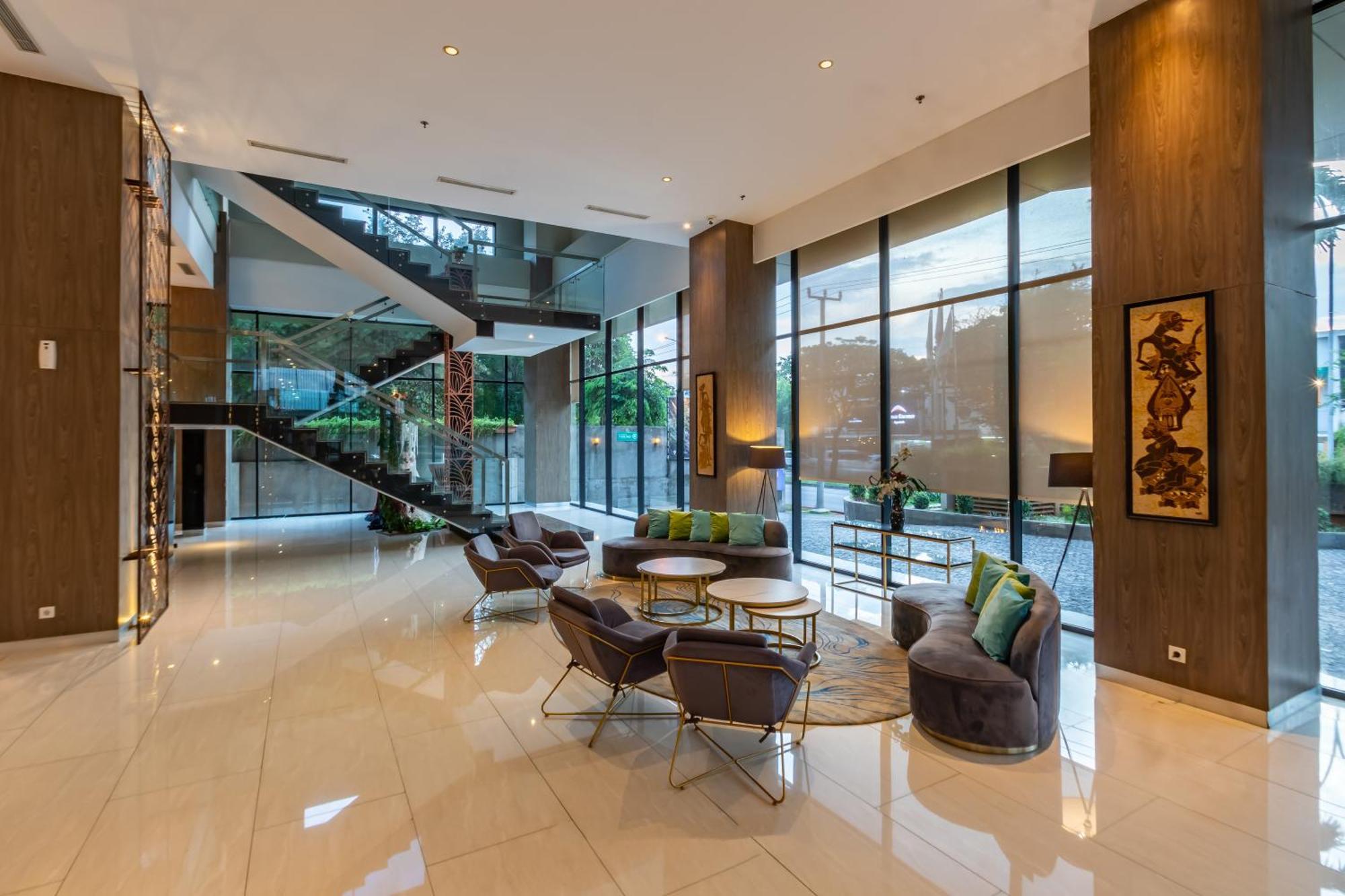 Hotel Ayola Lippo Cikarang Exteriér fotografie